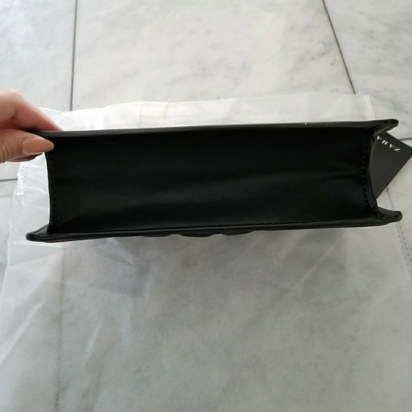 Zara Heart Crossbody Bag - Picture 7 of 8